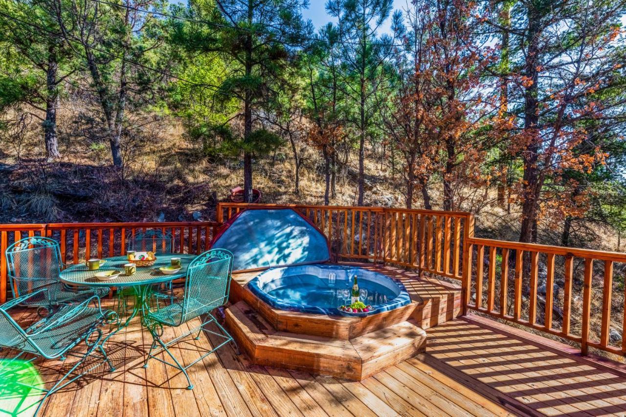 Cabin On The Creek, 2 Bedrooms, Sleeps 6, Hot Tub, Fireplace, Pet Friendly Ruidoso Bagian luar foto